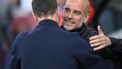 乐鱼app官方手机版最新下载安装-曼城后防棋局：格伊加盟背后的战略纵深与未雨绸缪，等新中场来？