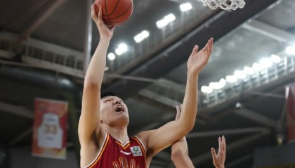 乐鱼app官方手机版最新下载安装-连续2场0分！单场25+15神塔变废塔 主教练未用好他？